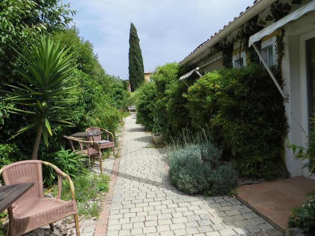 Hotel De La Frigoulette 2*